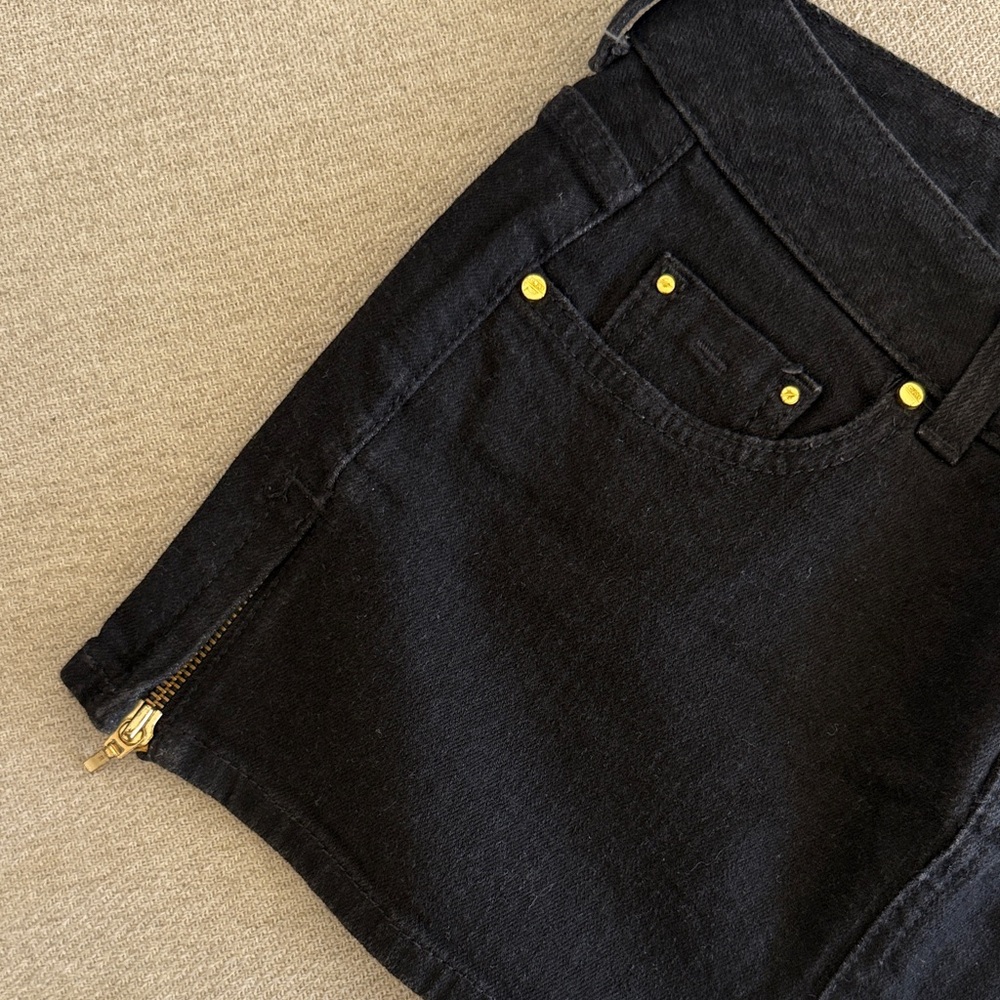 Guess Black Mini Skirt with Gold Details - Picture 3 of 6